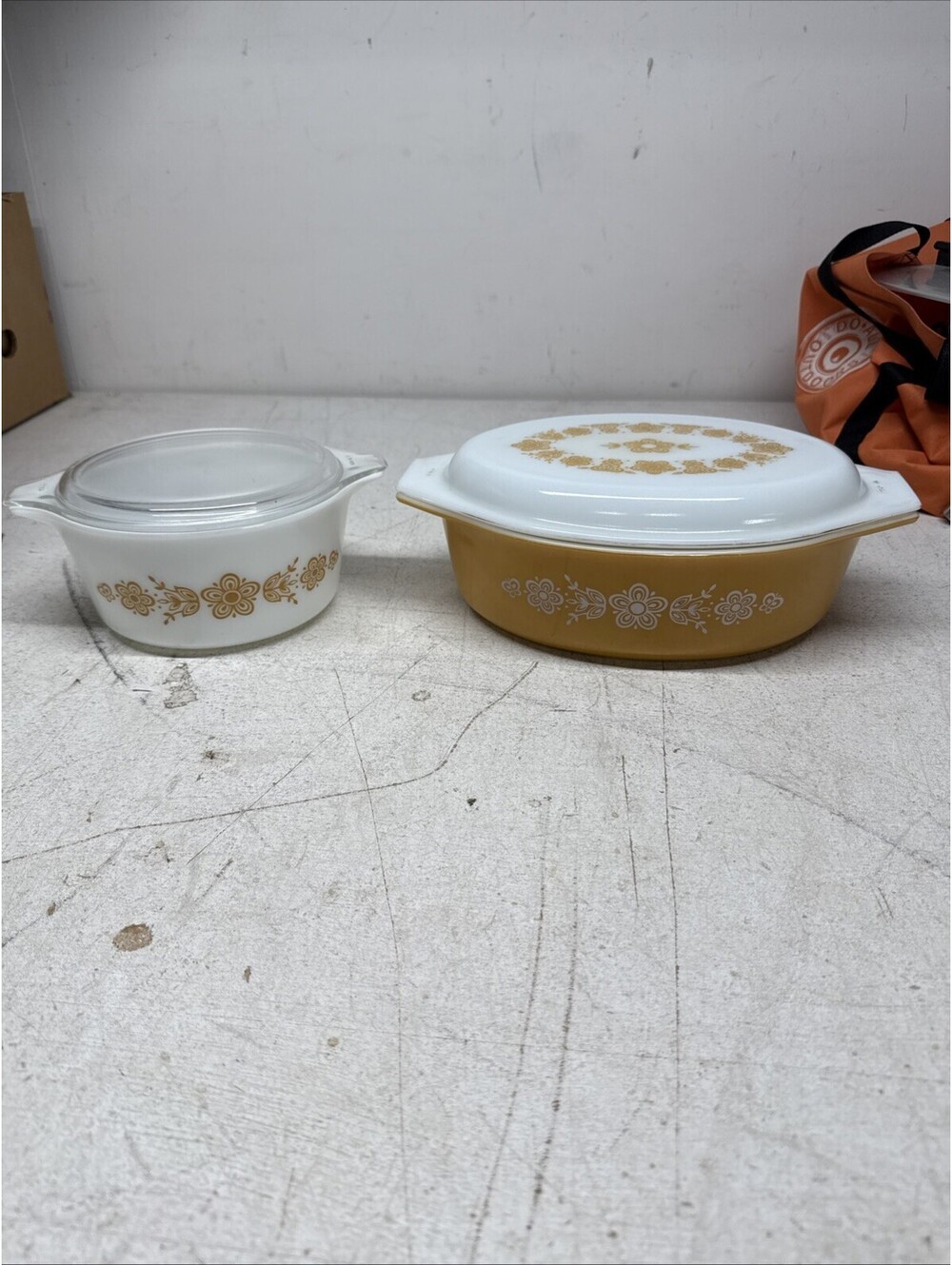 VTG Pyrex Butterfly Gold Casserole Dishes 474B & 045 Set Of Two with Lids